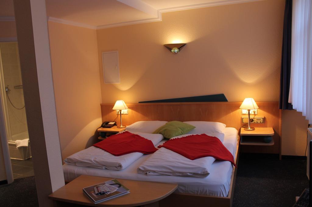 Hotel An Der Stadtmauer Mühlhausen Szoba fotó