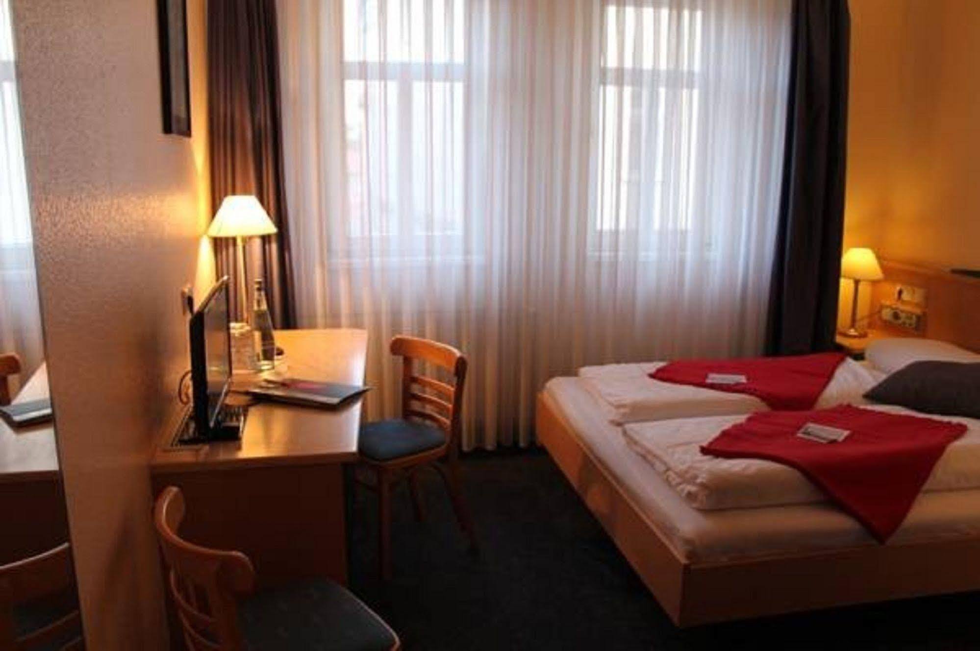 Hotel An Der Stadtmauer Mühlhausen Kültér fotó